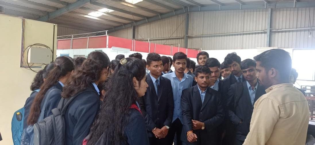 A report on Industrial Visit to Vigyan Ashram” for SE
